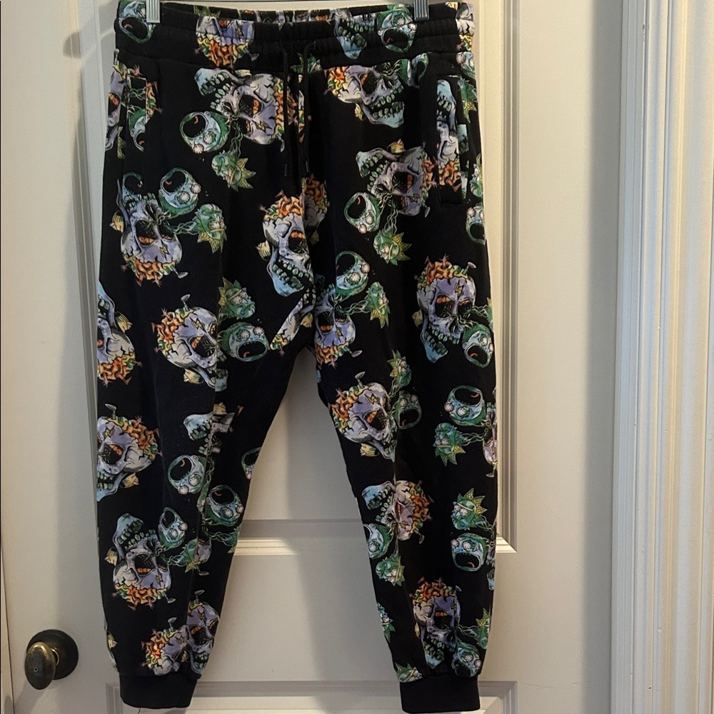 H&M Cartoon Network Rick & Morty Black Graphic skull zombie Jogger Sweatpants M